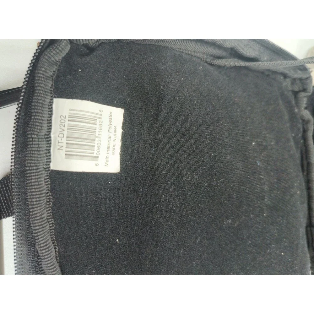 init sport slipcase mini laptop / Dvd player travel case